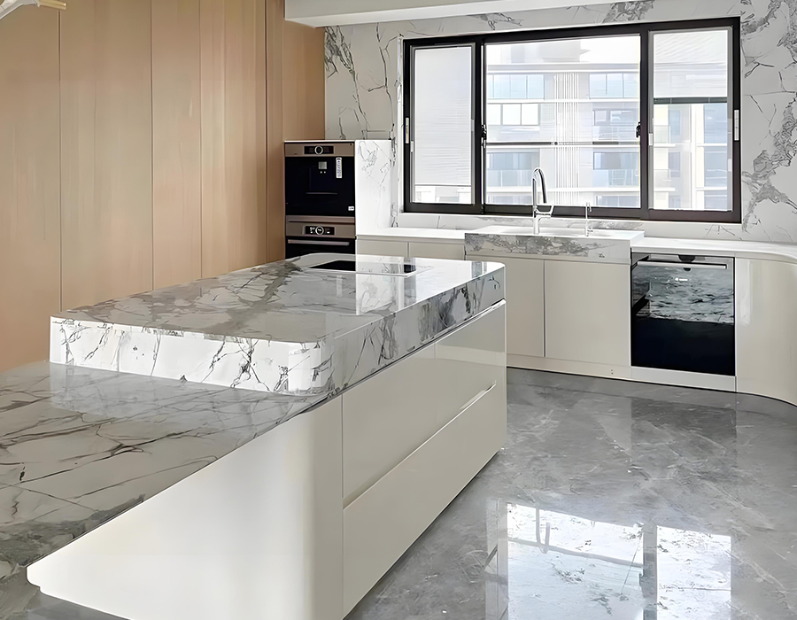 Capsule prefabbricate per cucina con pannello a parete PEC