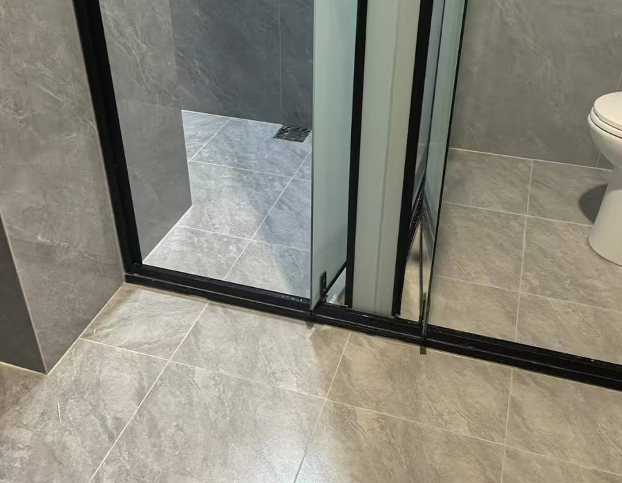 Baccelli per bagno prefabbricati con superficie in lastre di roccia di piastrelle di ceramica